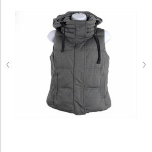 Athlete Seeker Puffer Vest L